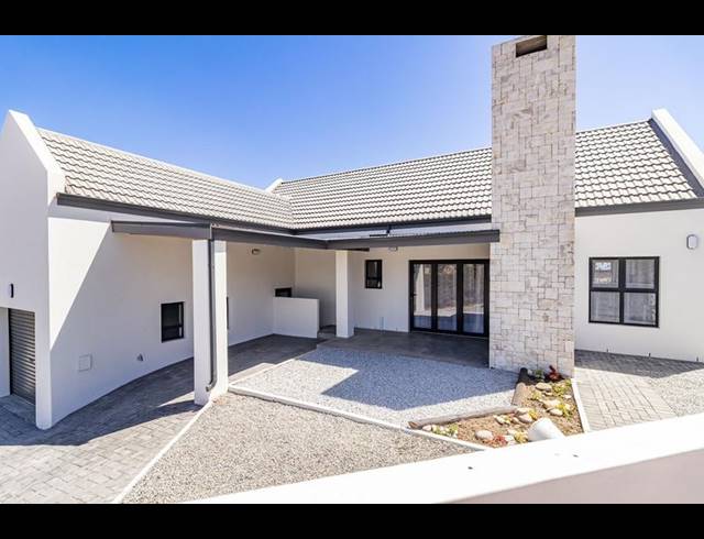 3 BEDROOM HOUSE FOR SALE IN ST HELENA VIEWS